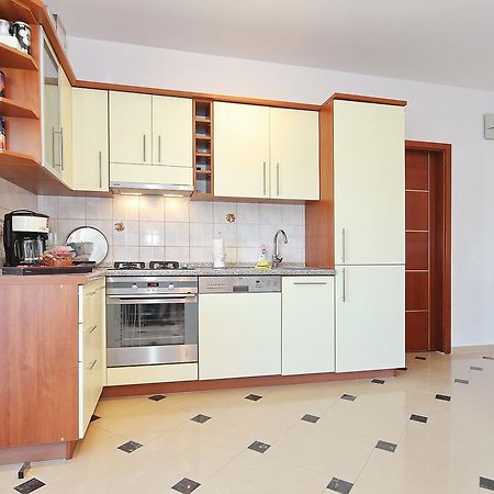 Apartment Sapavac Vir Eksteriør bilde